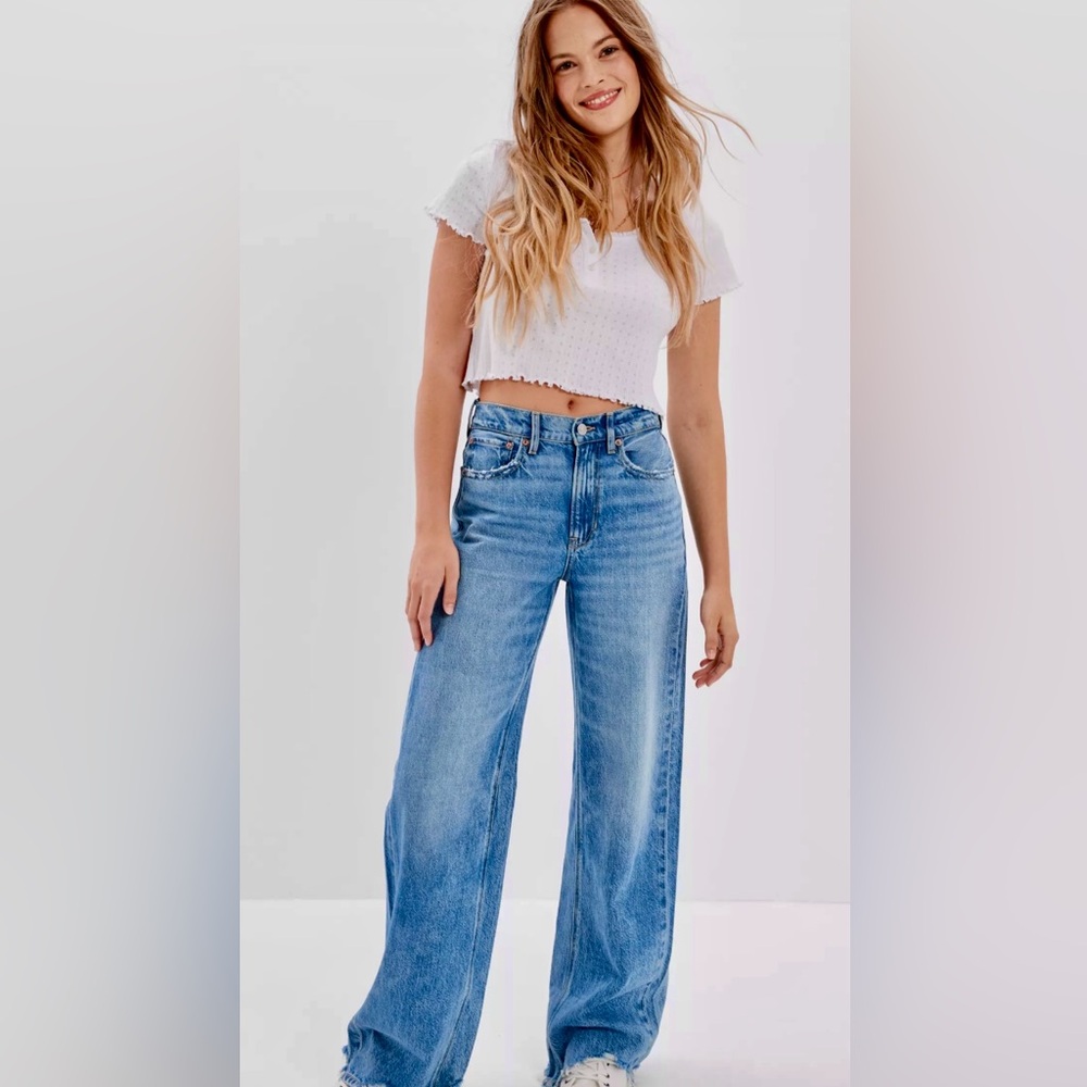 American Eagle Outfitters Blue Flare & Wide Leg Jeans